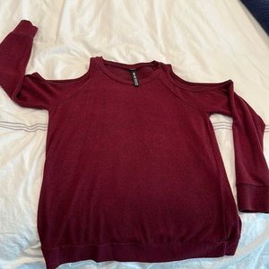 Design Lab XS cold shoulder super soft long sleeve top